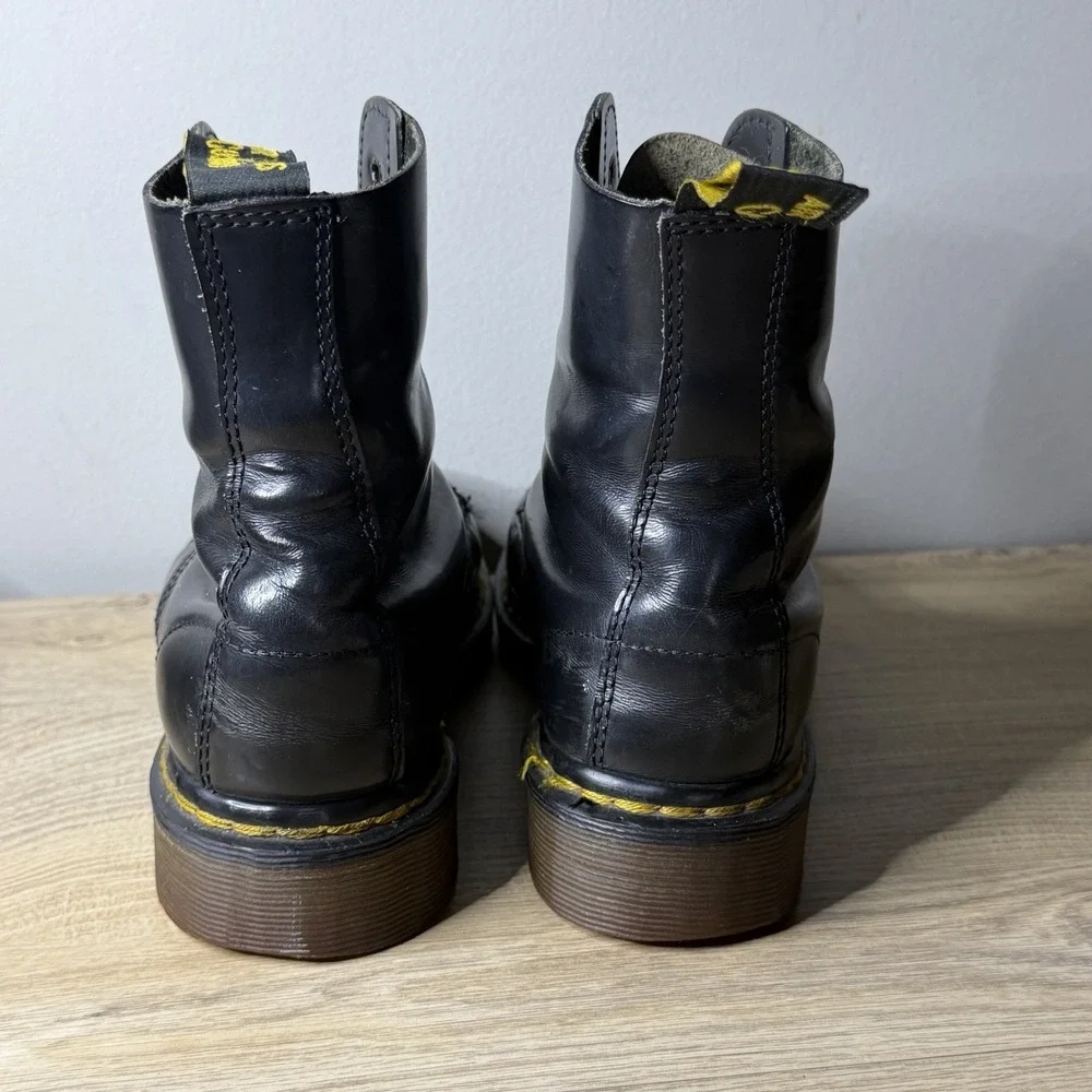 Vtg Dr. Martens 7187 Boots Made In England UK 5 Womens 7 US Black AirWair Grunge